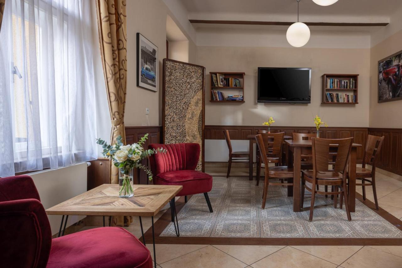 Anyday Apartments Praha Bagian luar foto